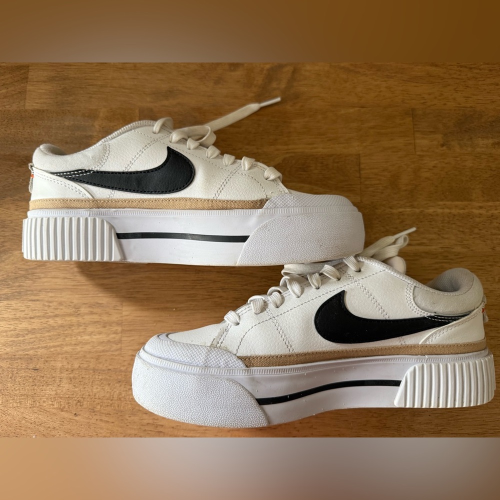 Nike Cream Sneakers with Black Swoosh - Picture 3 of 4